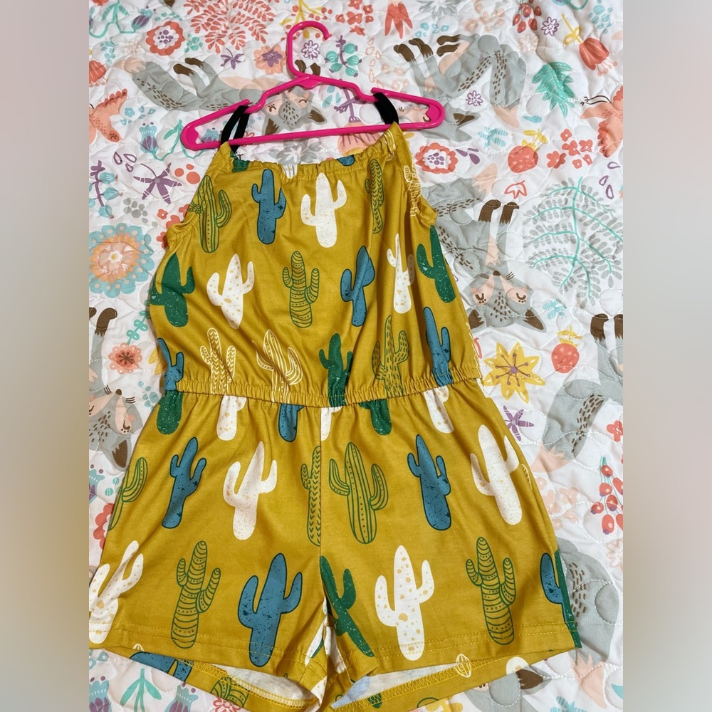 Girls size 8 romper.